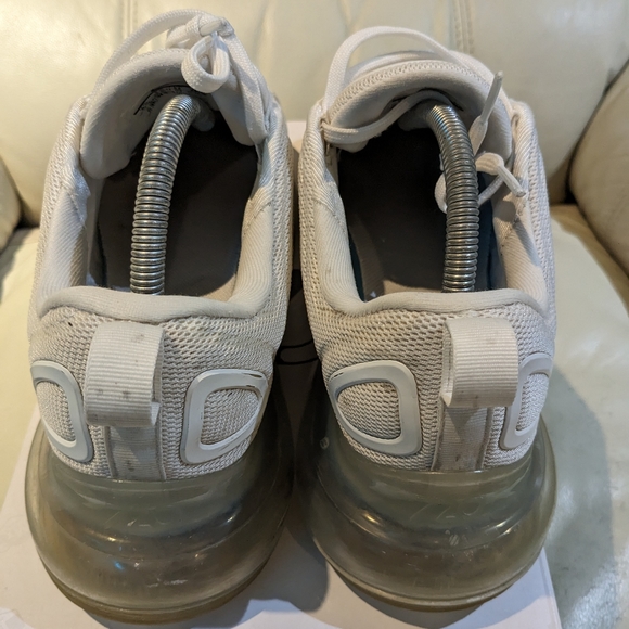 Nike Air Max 270 W 8.5 or M 7 - Picture 3 of 5